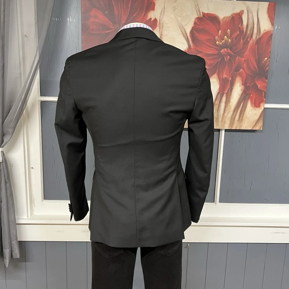 Joseph Abboud all check